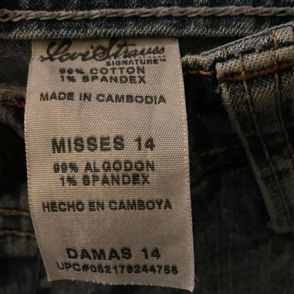 Vintage Levi Strauss Classic Blue Women's Jeans - Picture 5 of 5